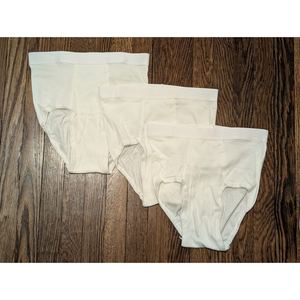 3 Vintage Men's‎ Hanes White Briefs Size Medium Our Most Comfortable Cotton New